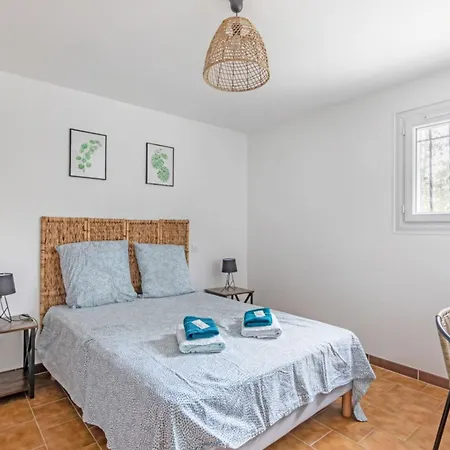 Сasa de vacaciones Bright House With Terrace And Garden *
